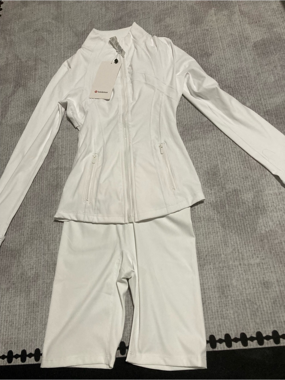 lululemon athletica White Zip-Front Jacket & Knee-Length Cropped Leggings